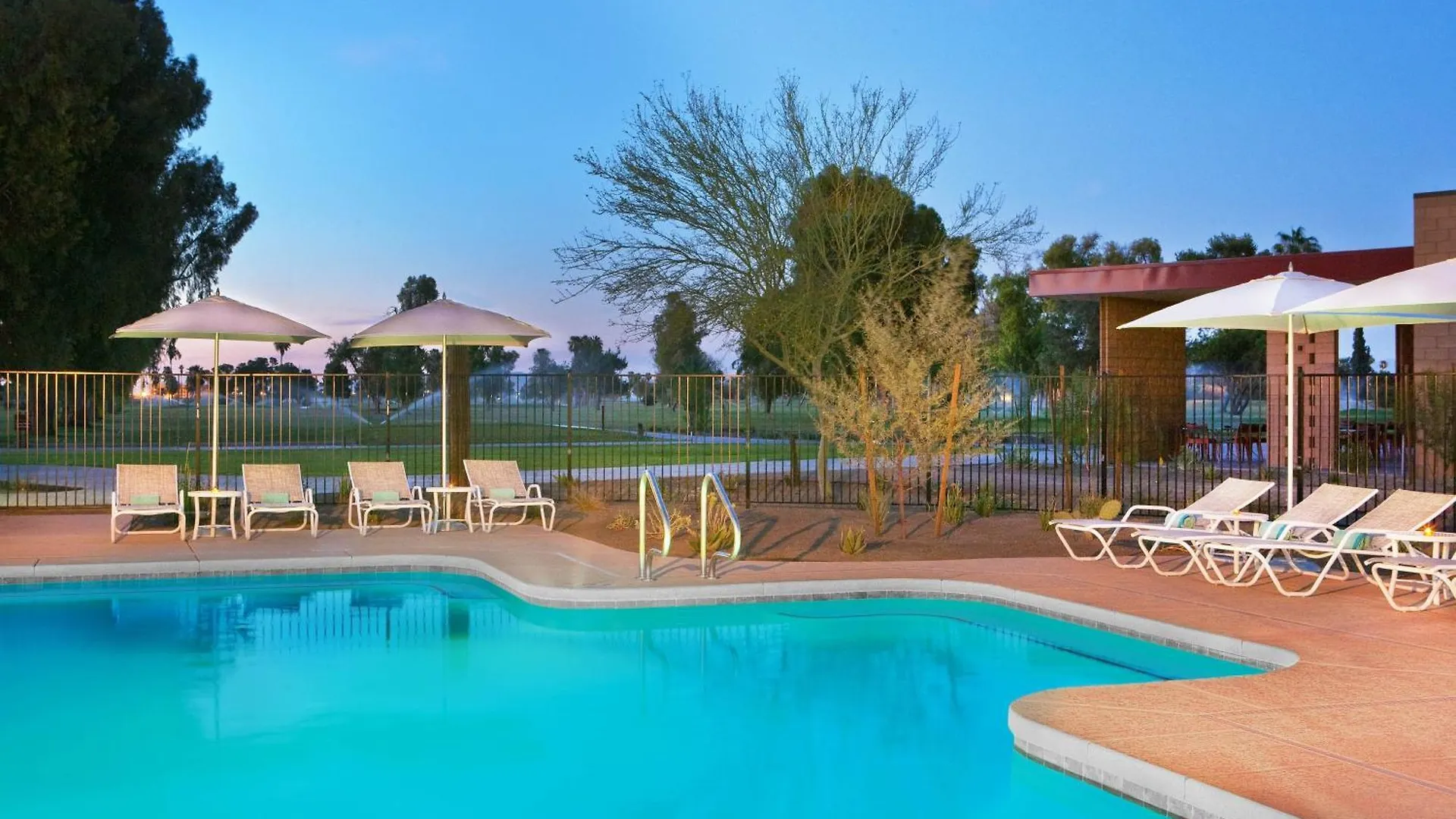 Hotel Four Points By Sheraton At Phoenix Mesa Gateway Airport