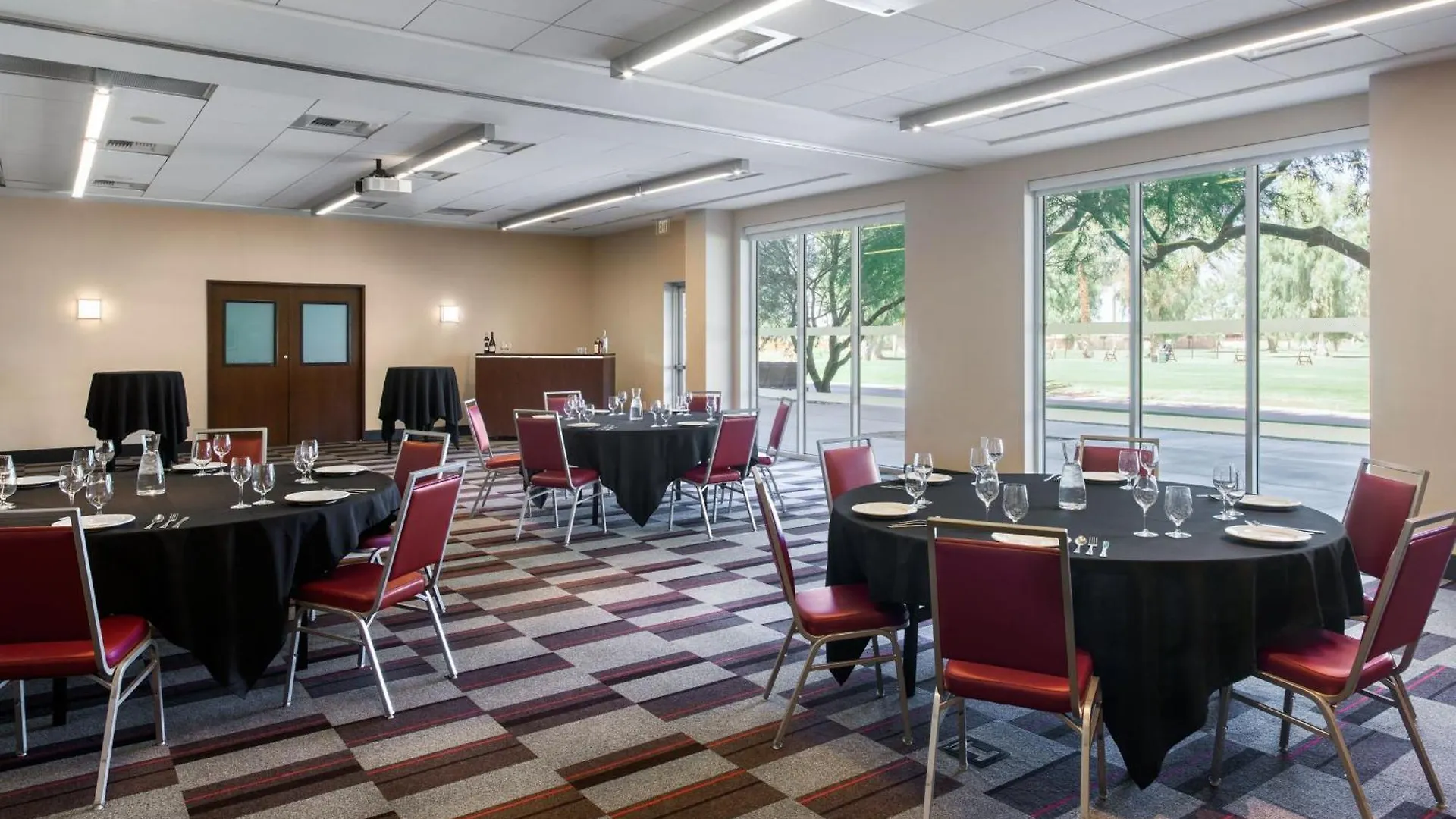 Four Points By Sheraton At Phoenix Mesa Gateway Airport Hotel