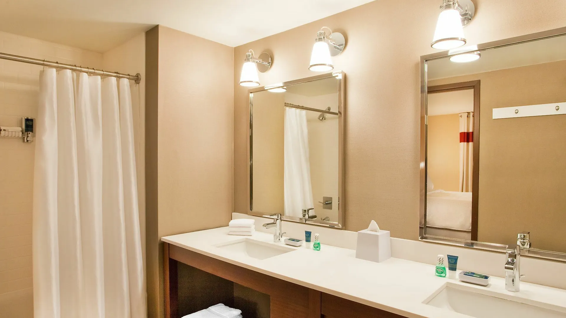 Four Points By Sheraton At Phoenix Mesa Gateway Airport 3*,  United States